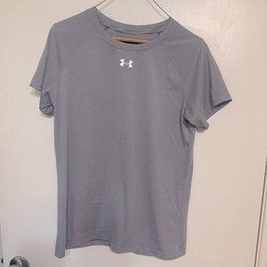 Medium Under Armour athletic top